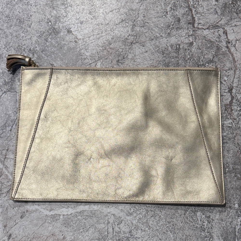 Elegant Gold Clutch Wristlet